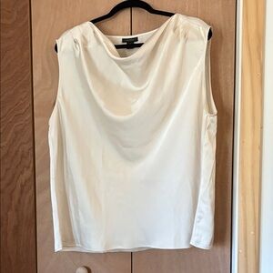 Halogen Cream Sleeveless Blouse